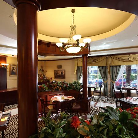 Knight Castle Hotel Dubai Exterior photo Restaurant