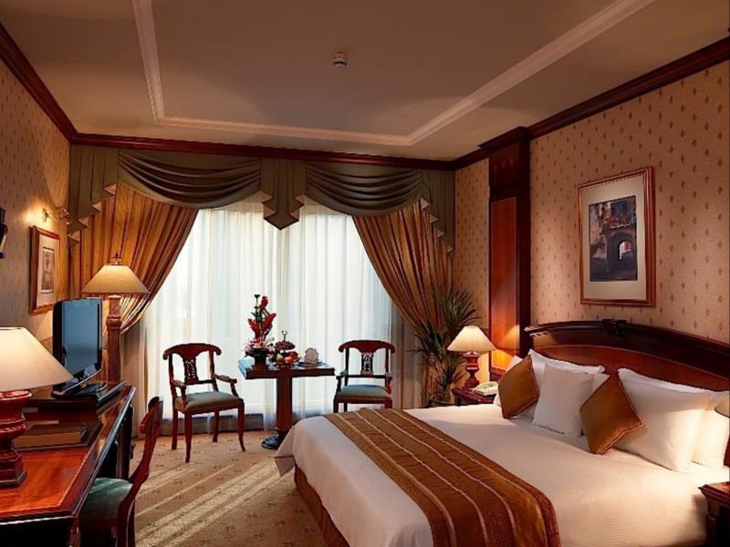 Knight Castle Hotel Dubai Exterior photo A room at the hotel