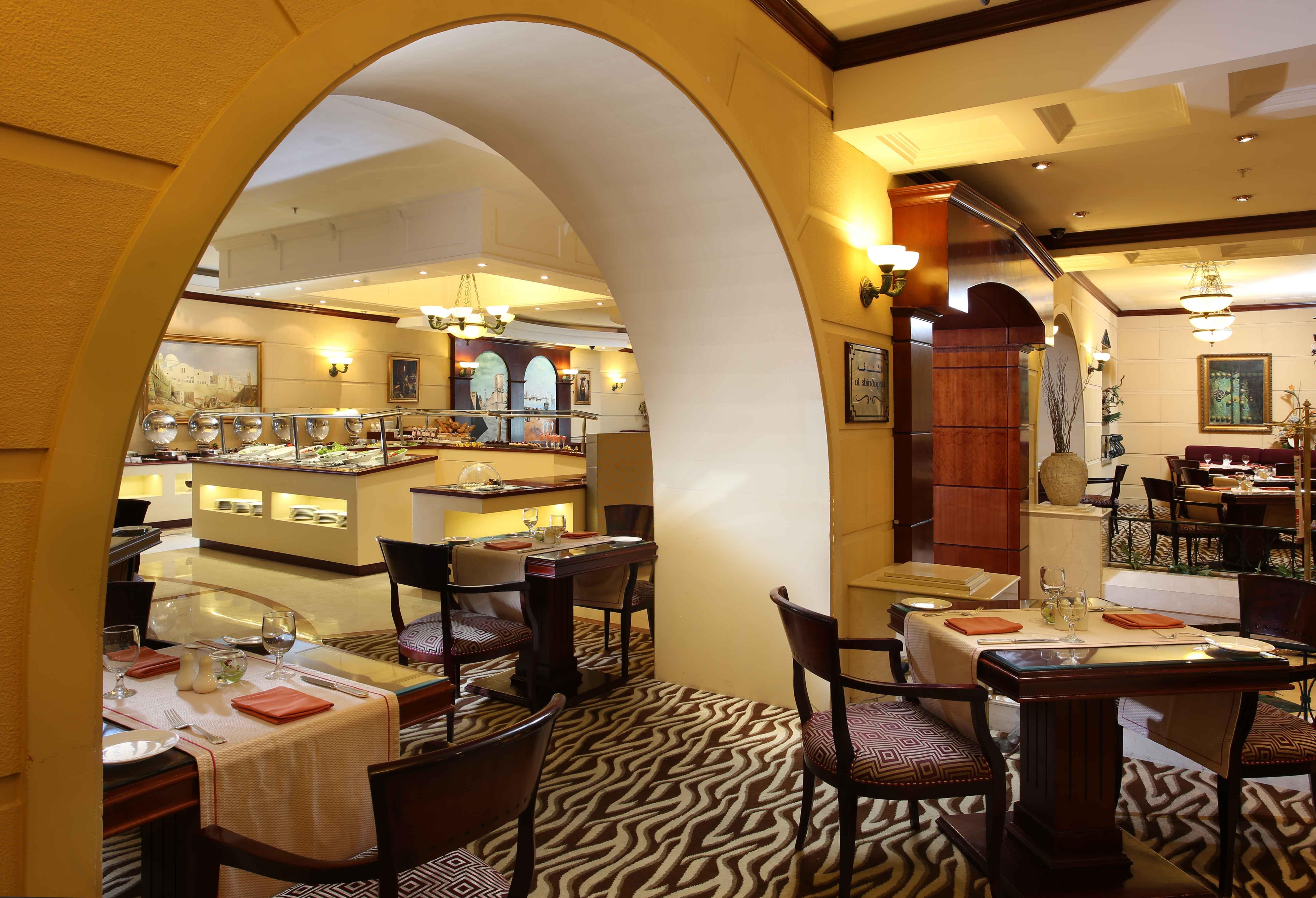 Knight Castle Hotel Dubai Exterior photo The interior of the restaurant